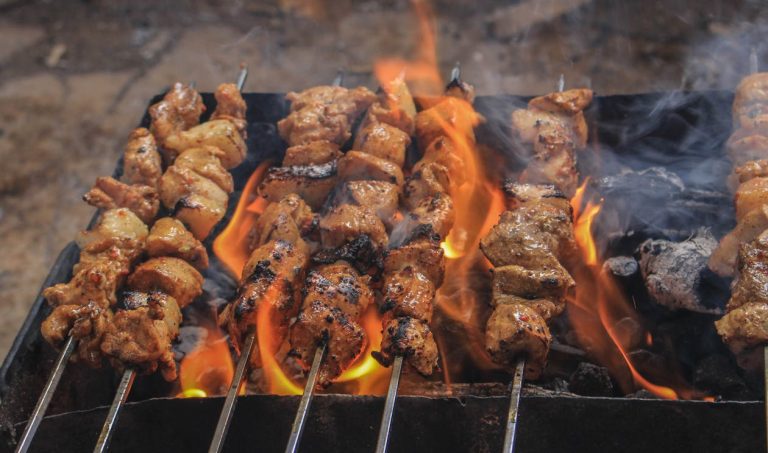 Bring the Heat: The Ultimate Flaming BBQ Chicken Recipe for Bold Flavors and Backyard Drama 🔥